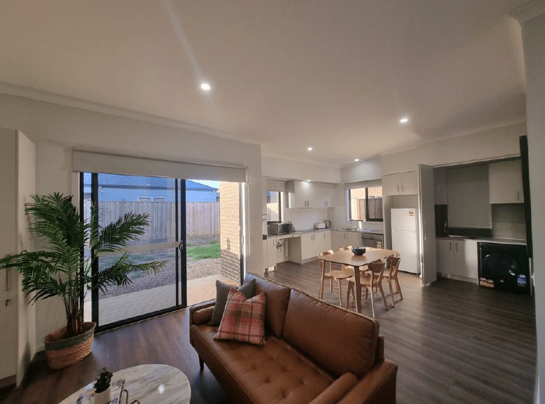 House - Claudia Cres - Melton West