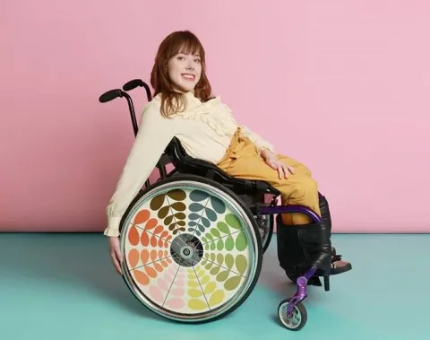 Izzy Wheels turns wheelchairs into a fashion statement